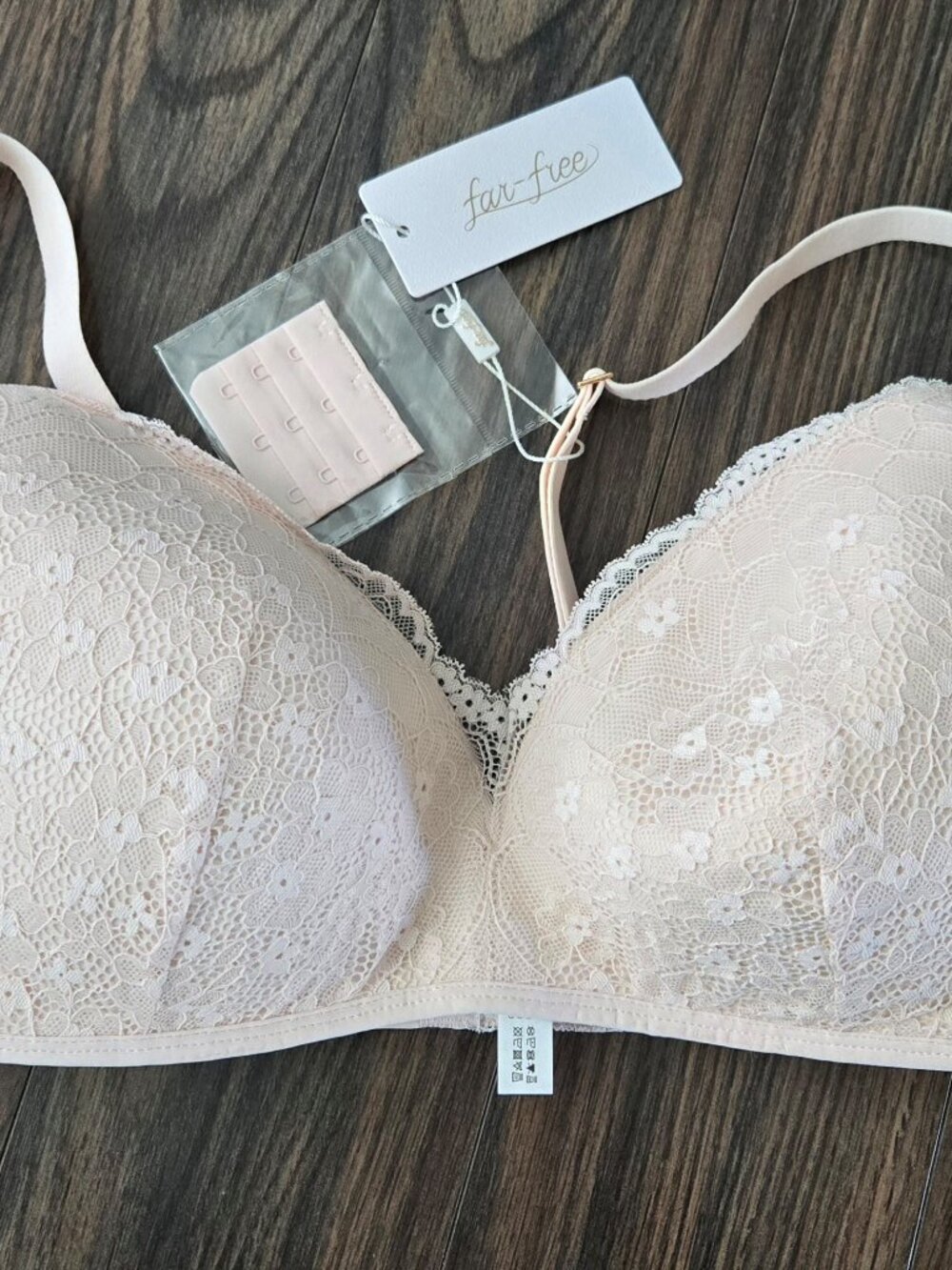 FAR-FREE Pastel Pink Floral Lace Bra NWT/SIZE 40D